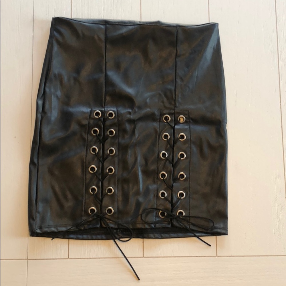 Leather skirt